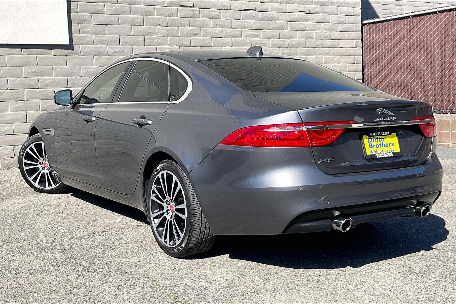Used 2017 Jaguar XF Prestige image 10