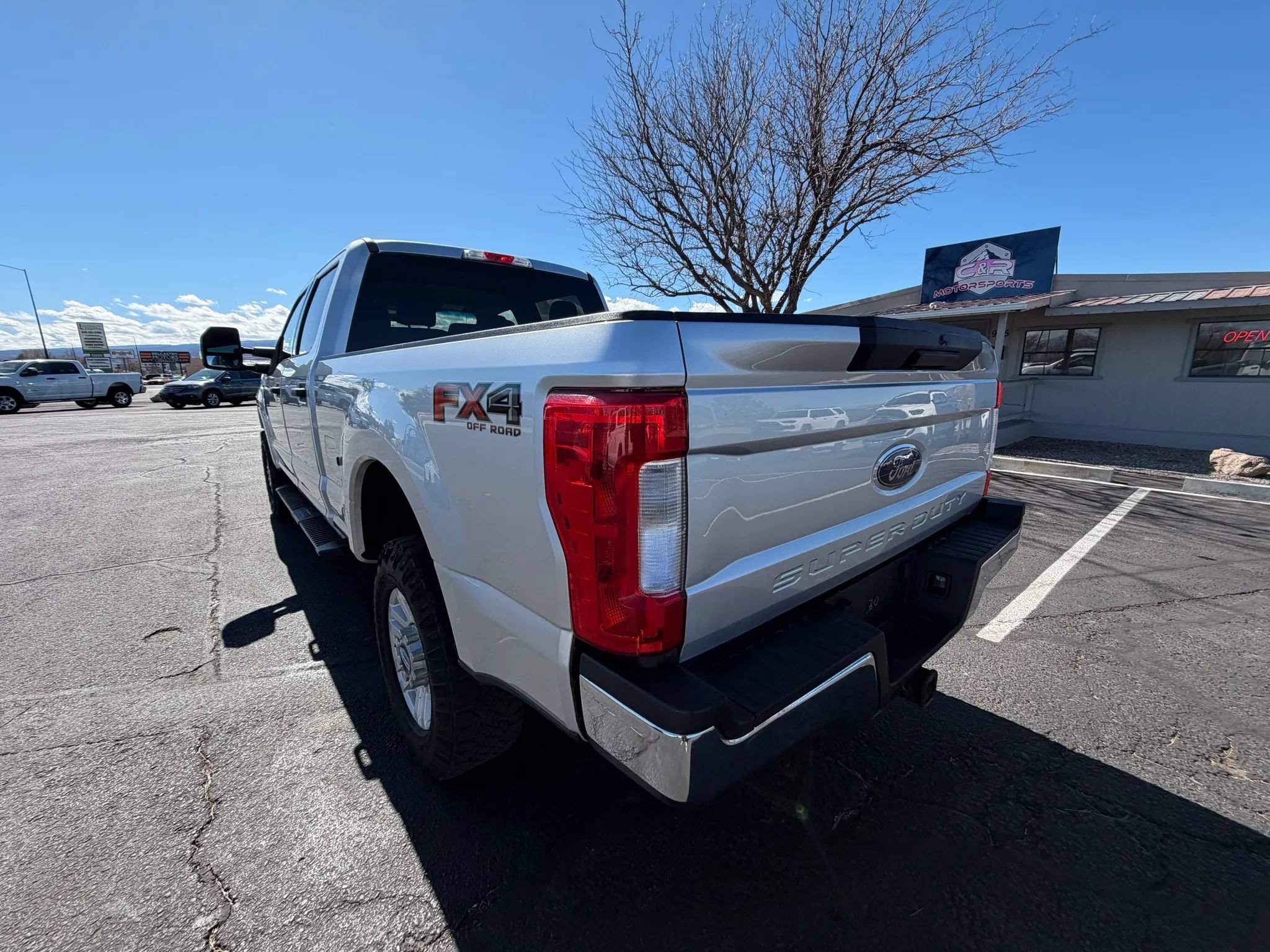 Used 2017 Ford F250 XLT w/ FX4 Off-Road Package AWD/4WD image 8