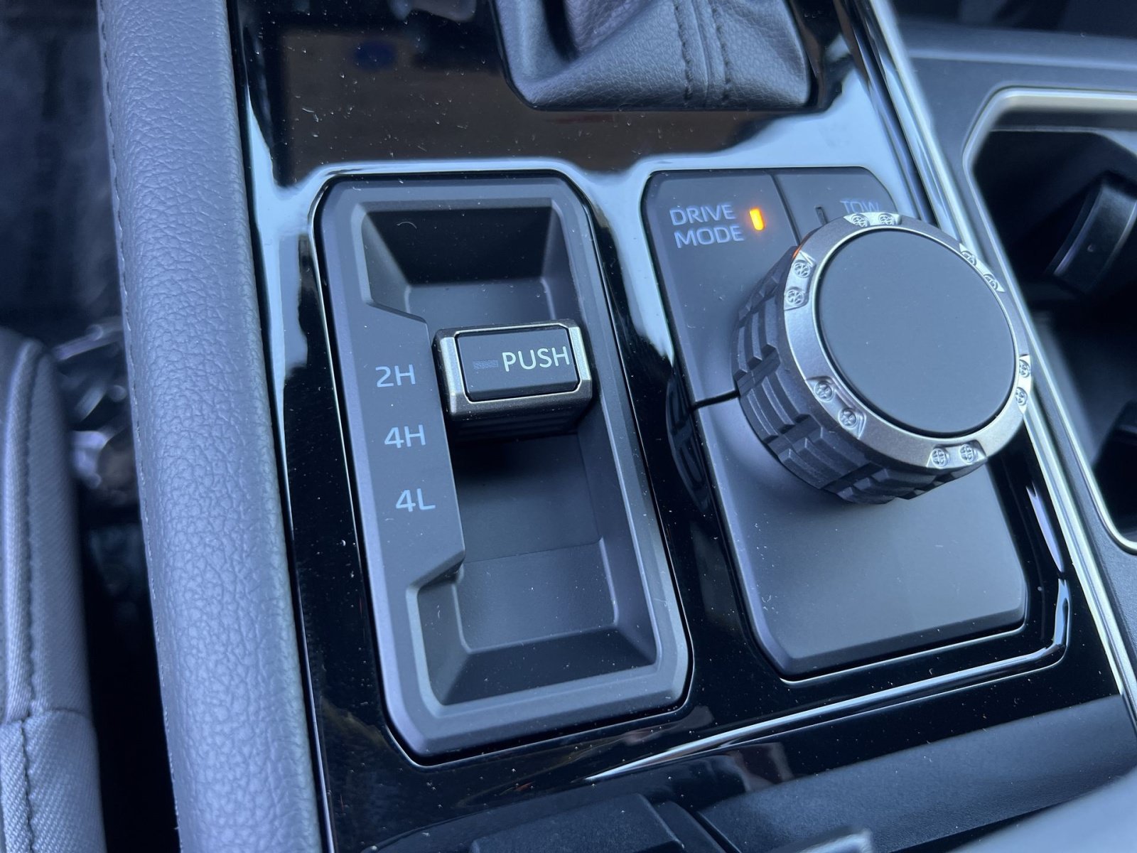 New 2026 Toyota Tundra Limited AWD/4WD image 24