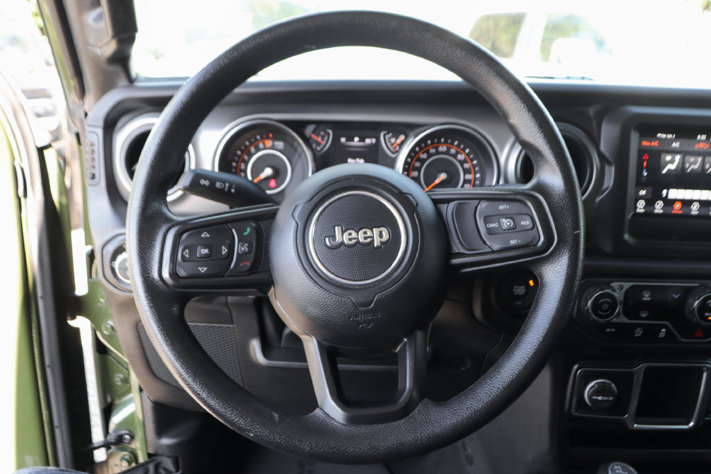 Used 2023 Jeep Gladiator Sport AWD/4WD image 19