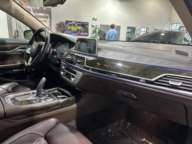 Used 2016 BMW 740i w/ Executive Package 2 RWD image 57