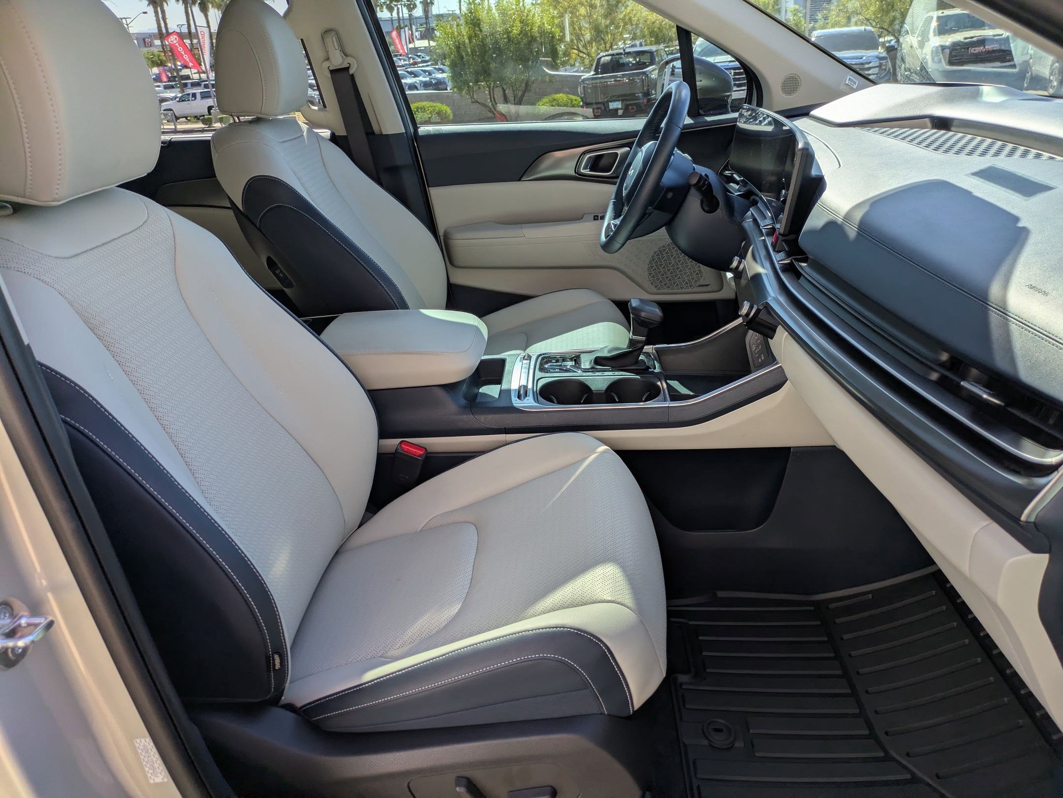 Used 2026 Kia Carnival SX Prestige FWD image 29