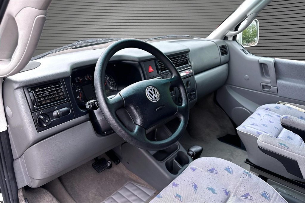 Used 1999 Volkswagen Eurovan Camper FWD image 16