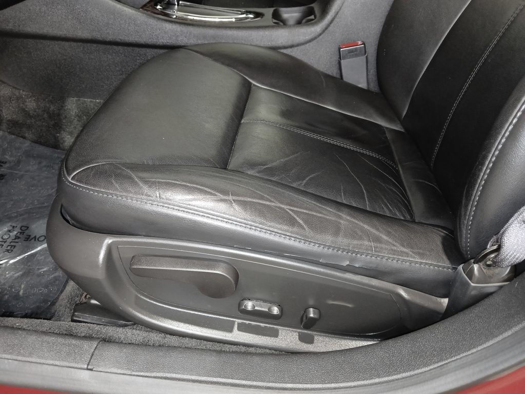Used 2013 Chevrolet Impala LTZ FWD image 16