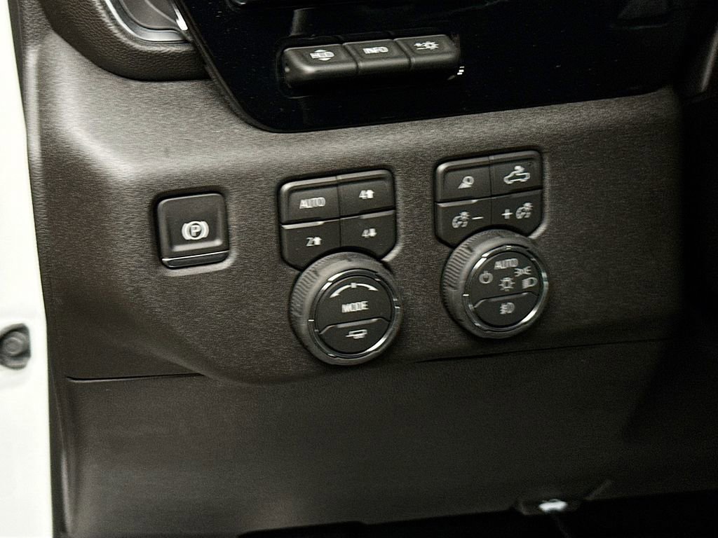 New 2026 Chevrolet Silverado 1500 LTZ image 10