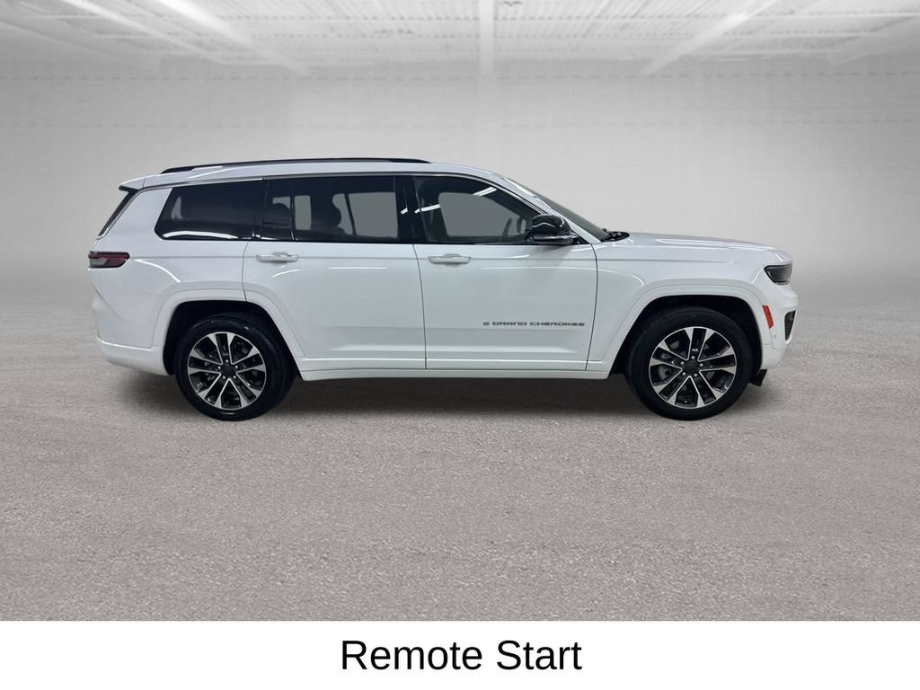 Used 2023 Jeep Grand Cherokee L Overland w/ Luxury Tech Group IV AWD/4WD image 15