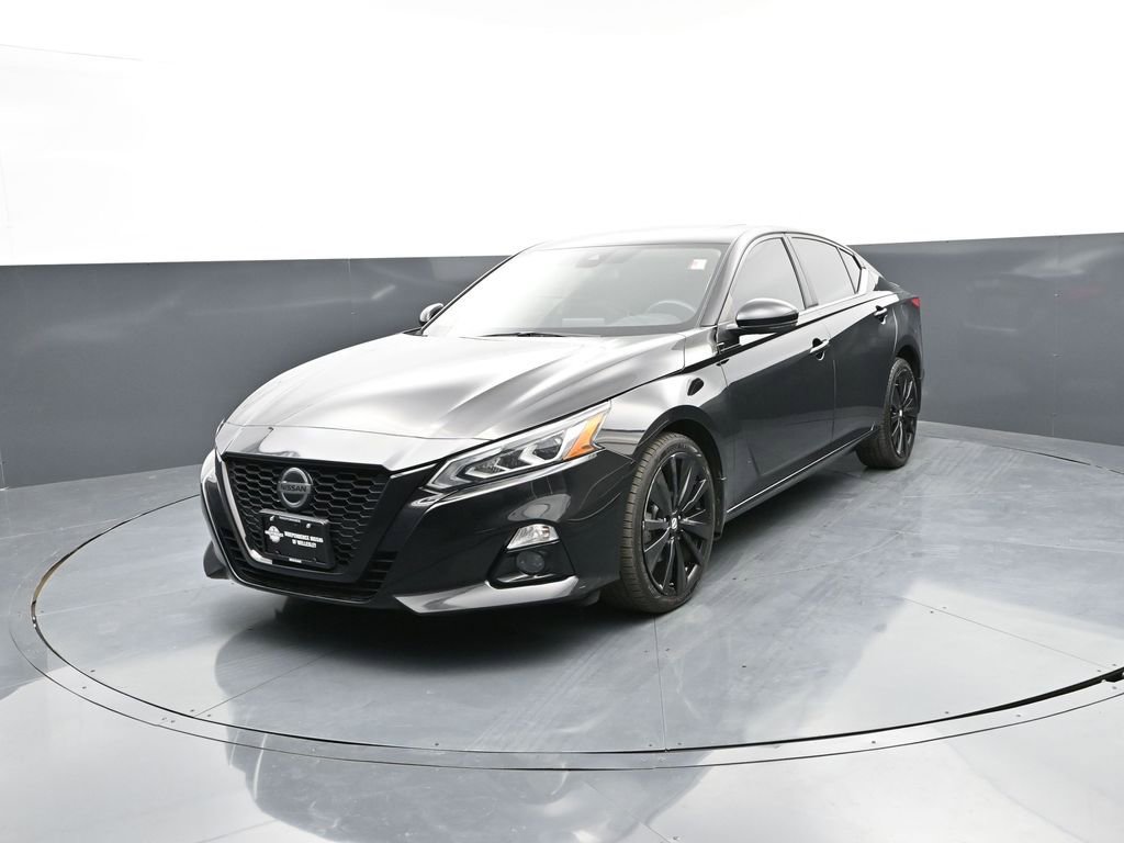 Used 2022 Nissan Altima 2.5 SR w/ Midnight Edition Package AWD/4WD image 9