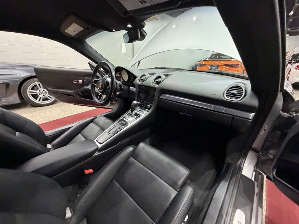 Used 2019 Porsche 718 Cayman RWD image 38