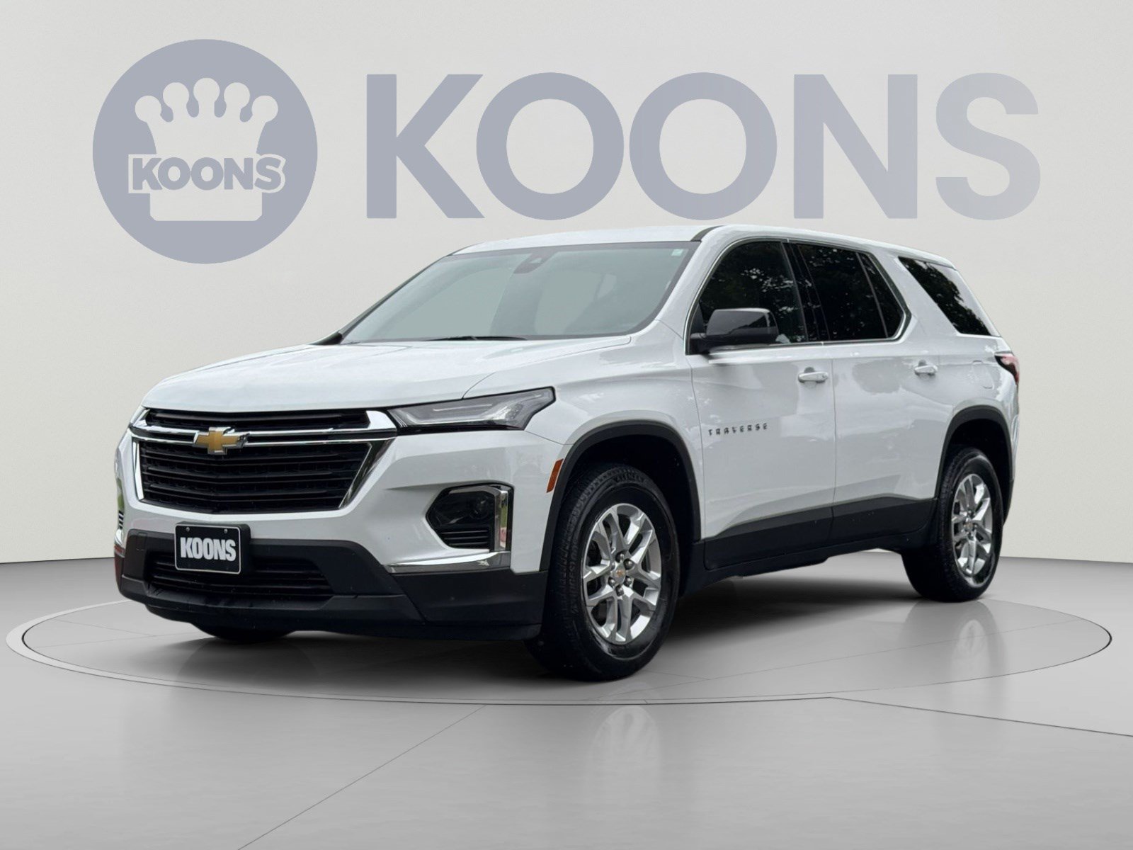 Used 2023 Chevrolet Traverse LS