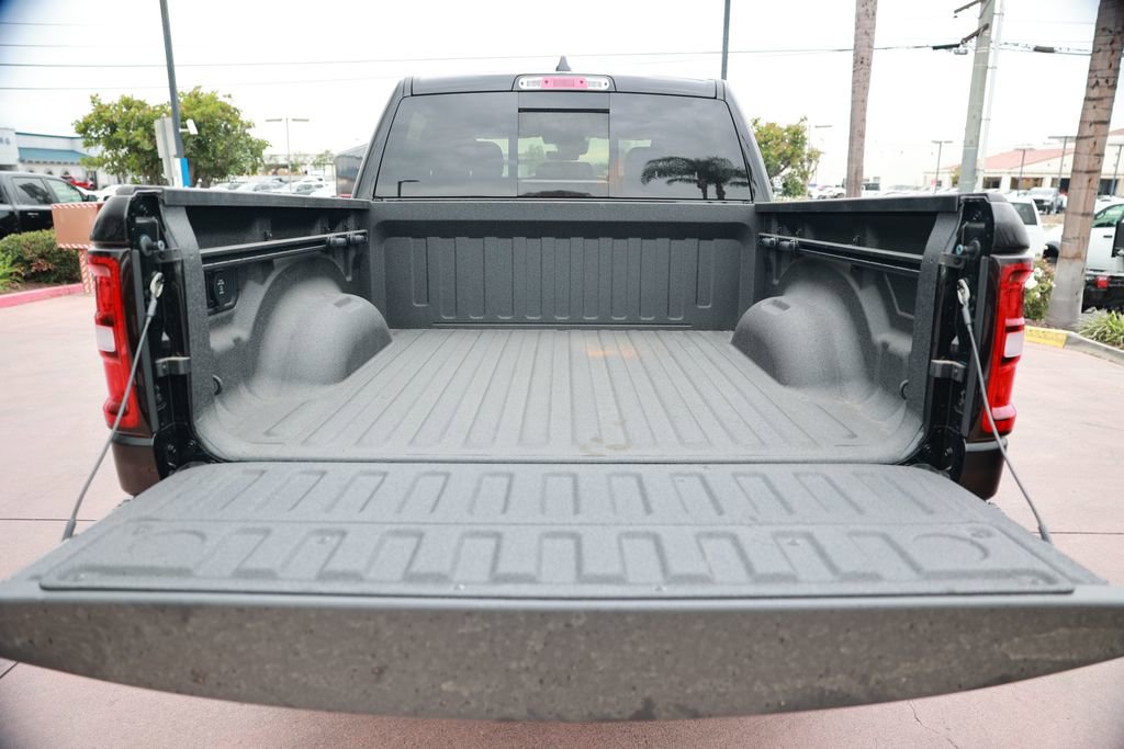 New 2026 RAM 1500 Classic Warlock AWD/4WD image 33