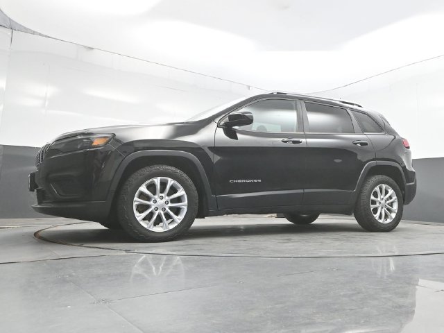 Used 2020 Jeep Cherokee Latitude FWD image 39