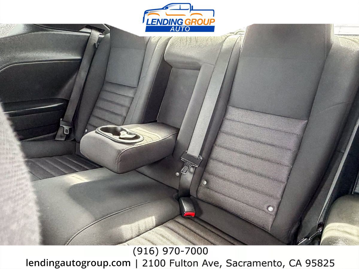 Used 2010 Dodge Challenger SE image 17