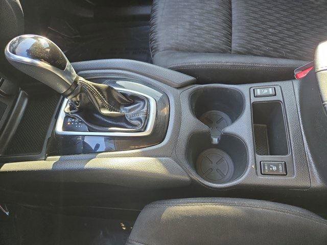 Used 2019 Nissan Rogue SV image 21
