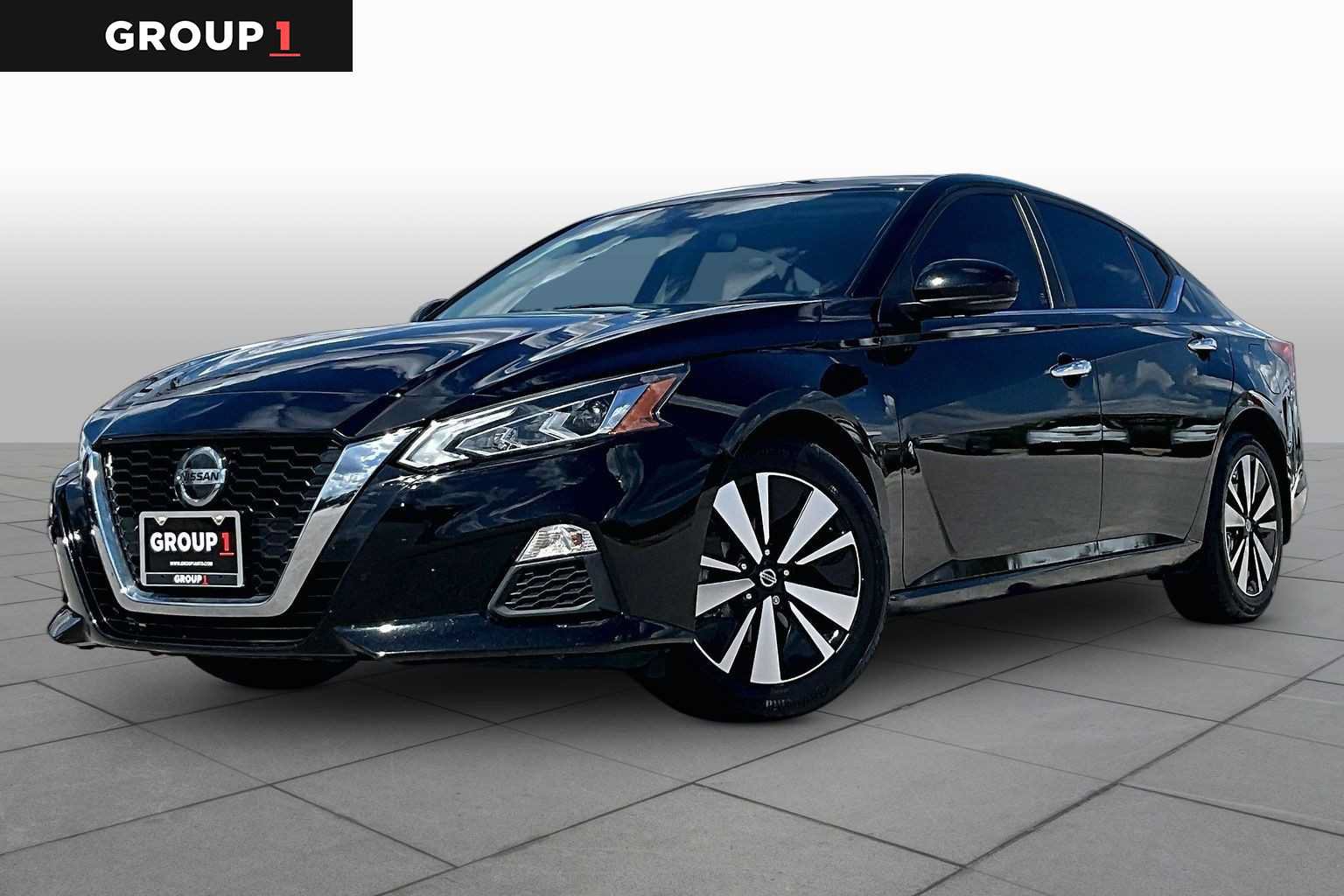 Used 2022 Nissan Altima 2.5 SV w/ SV Premium Package