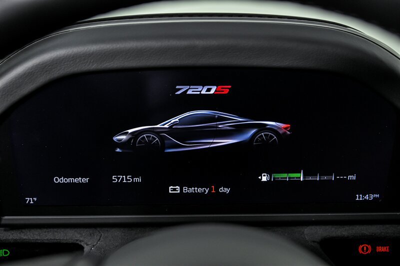 Used 2019 McLaren 720S RWD image 24