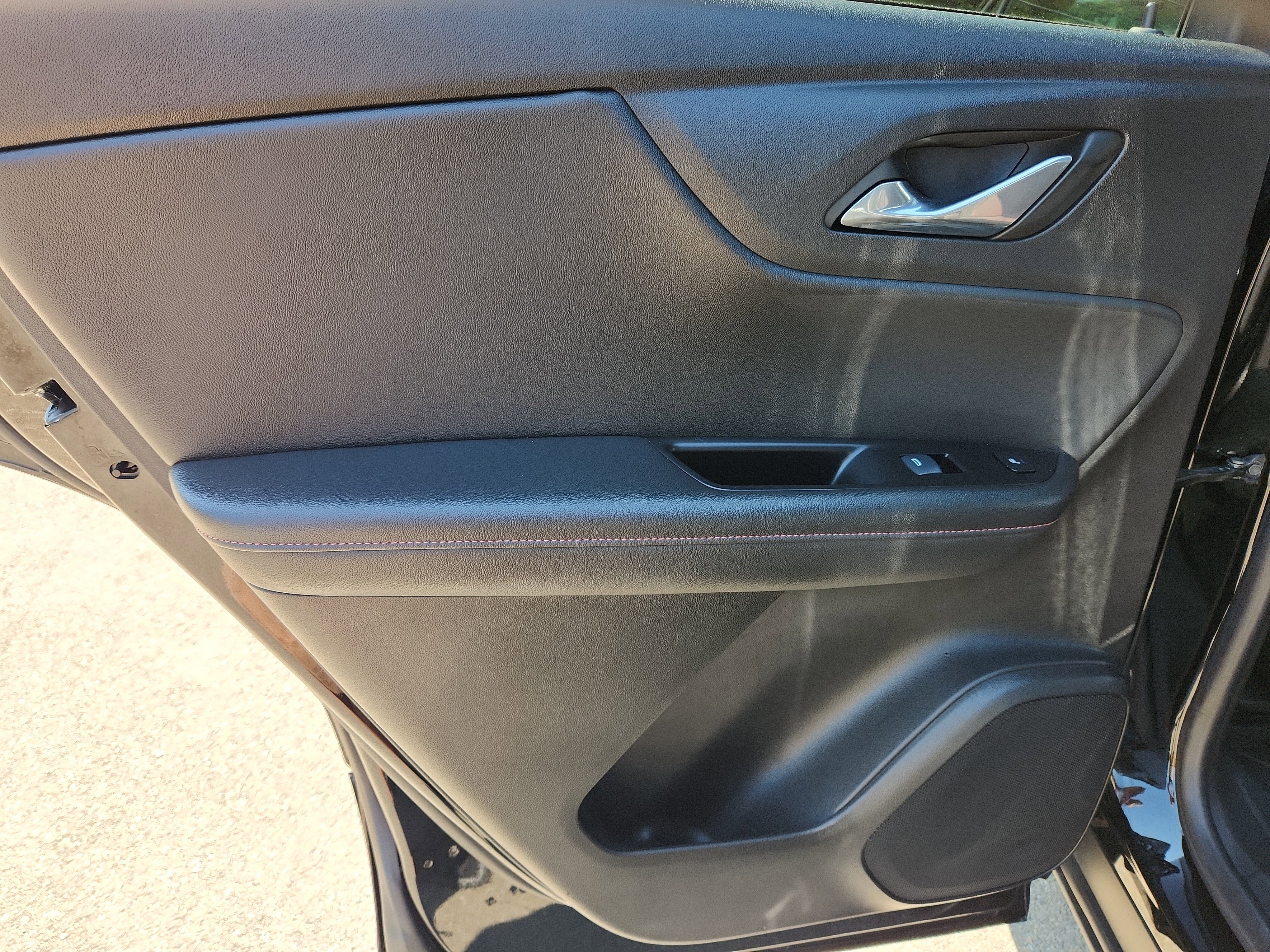 Used 2025 Chevrolet Blazer RS w/ Driver Confidence II Package image 45