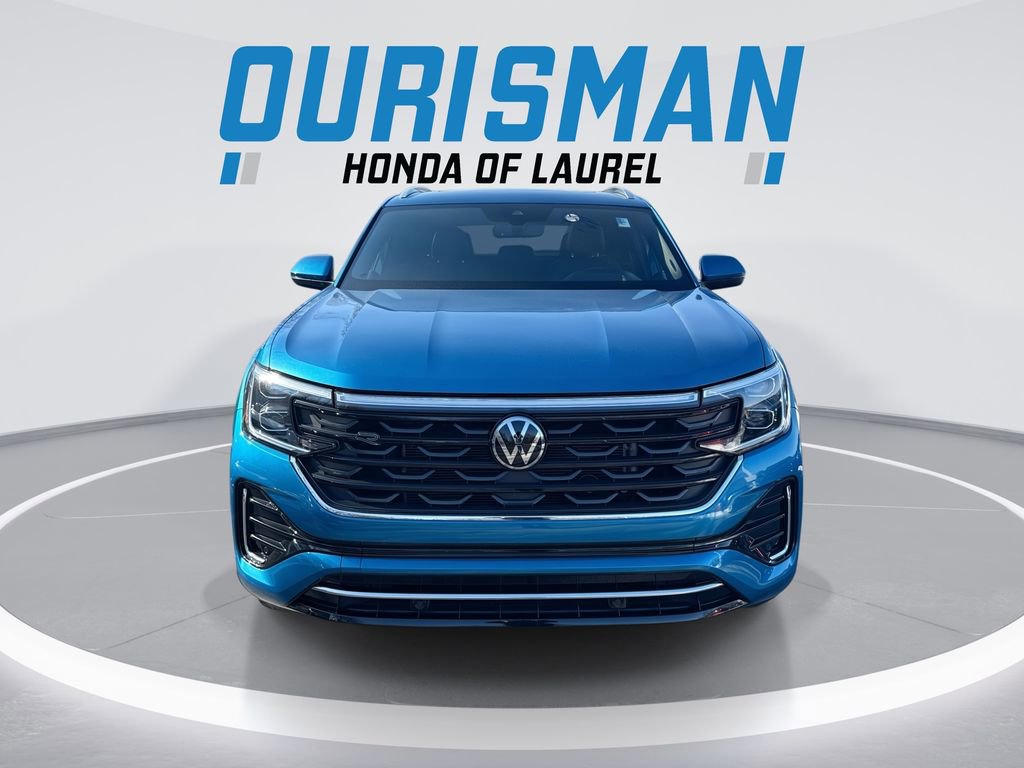 Used 2024 Volkswagen Atlas Cross Sport SEL R-Line image 3