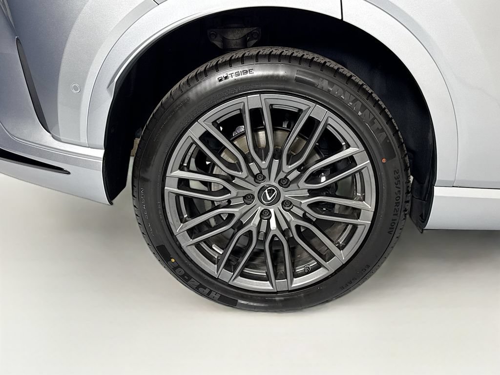 Used 2023 Lexus RX 500h F Sport w/ Cold Area Package AWD/4WD image 33