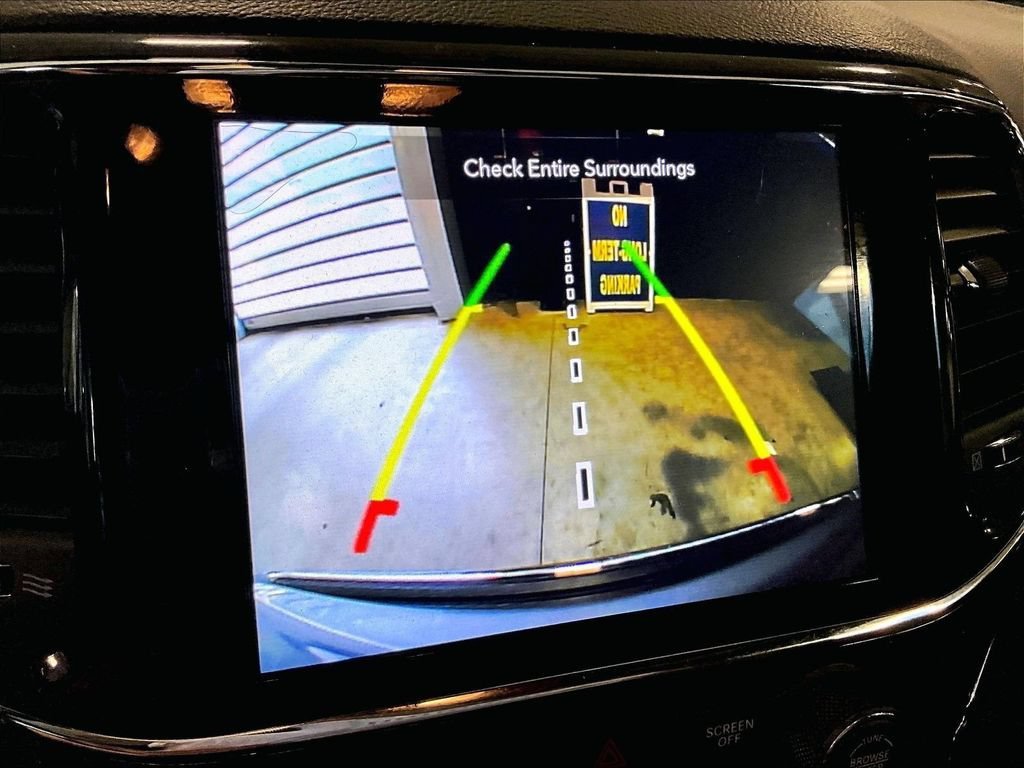 Used 2020 Jeep Grand Cherokee Limited w/ Premium Lighting Group AWD/4WD image 20