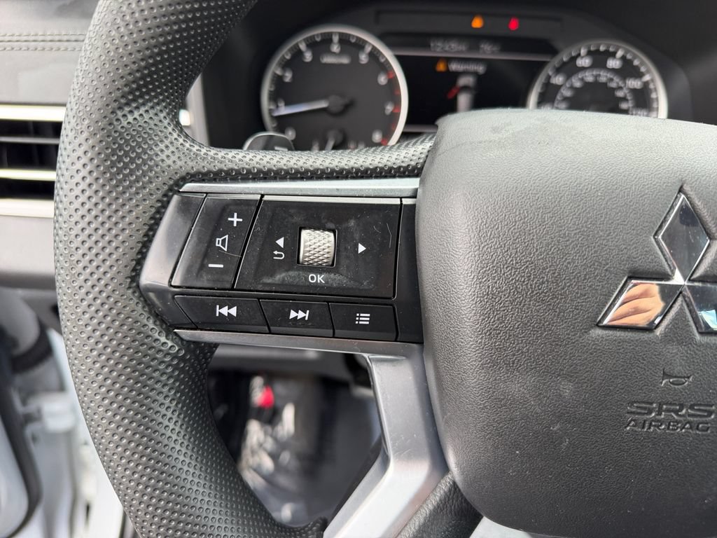 Used 2022 Mitsubishi Outlander ES AWD/4WD image 20