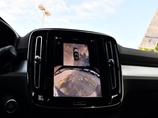 New 2026 Volvo XC40 B5 Ultra w/ Protection Package Premier image 16