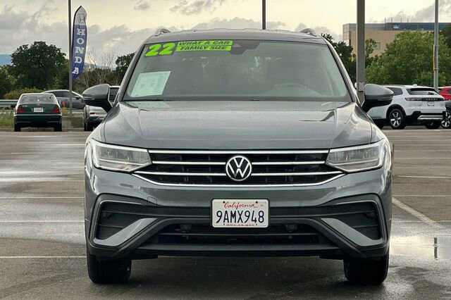 Certified 2022 Volkswagen Tiguan SE FWD image 9