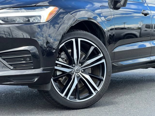 Used 2021 Volvo XC60 T8 R-Design w/ Advanced Package AWD/4WD image 2