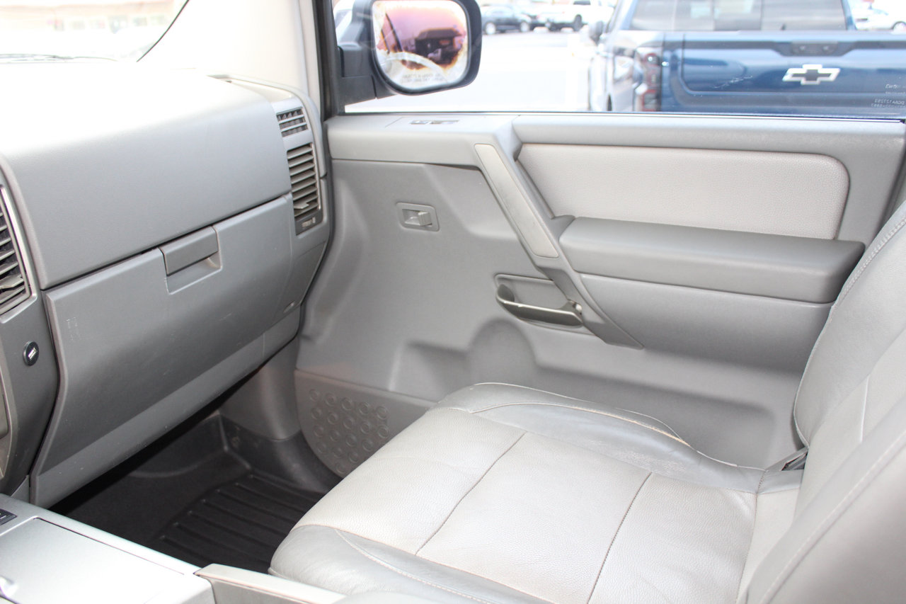 Used 2006 Nissan Titan LE w/ (R02) LE Off-Road Pkg image 52