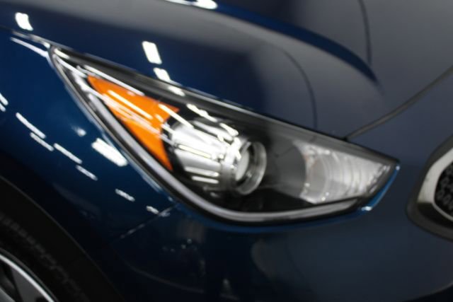 Used 2019 Kia Niro LX FWD image 7