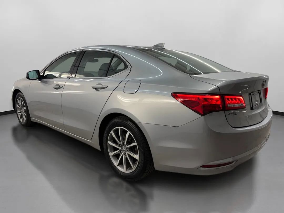 Used 2020 Acura TLX image 7