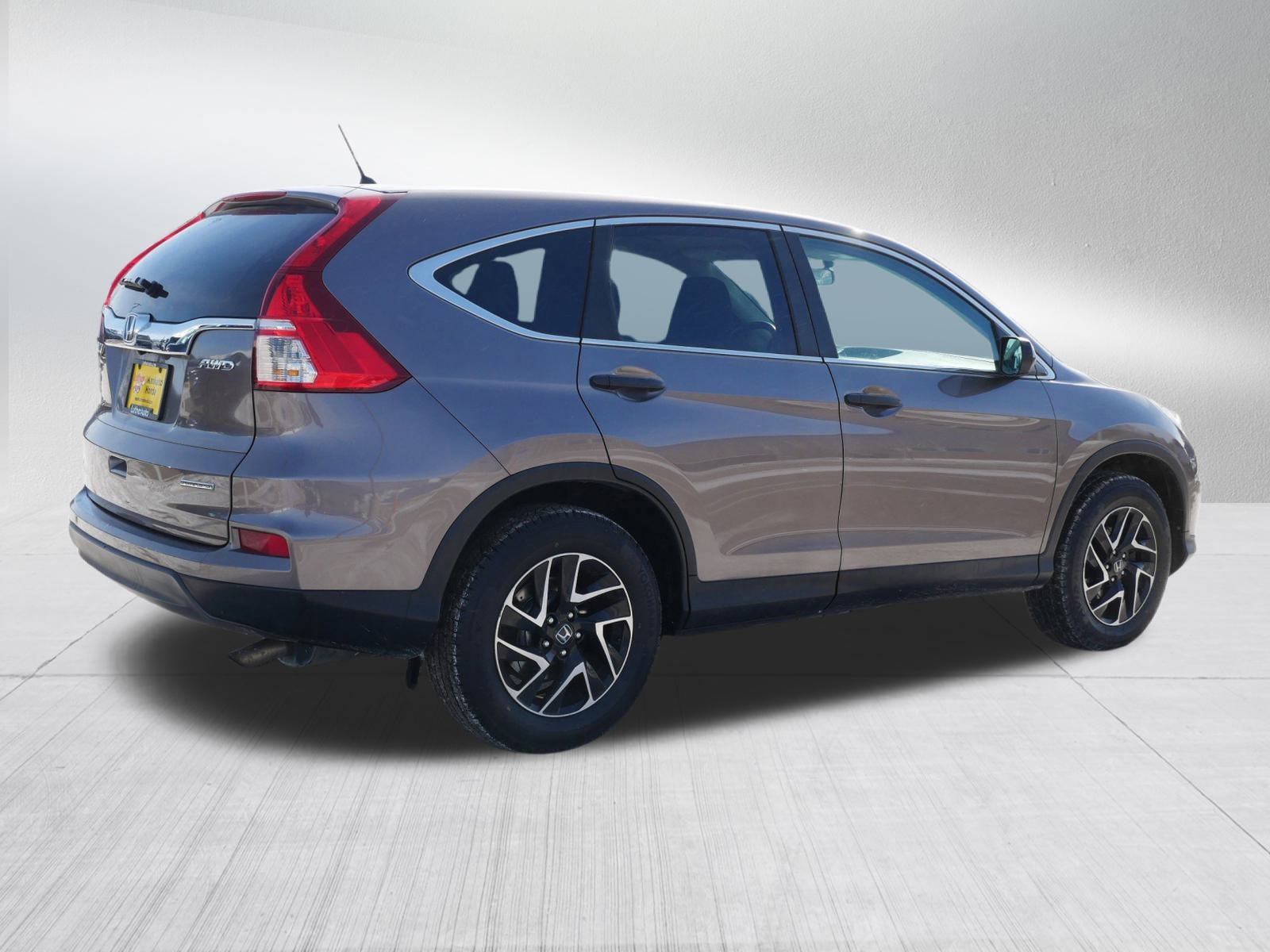 Used 2016 Honda CR-V SE image 7