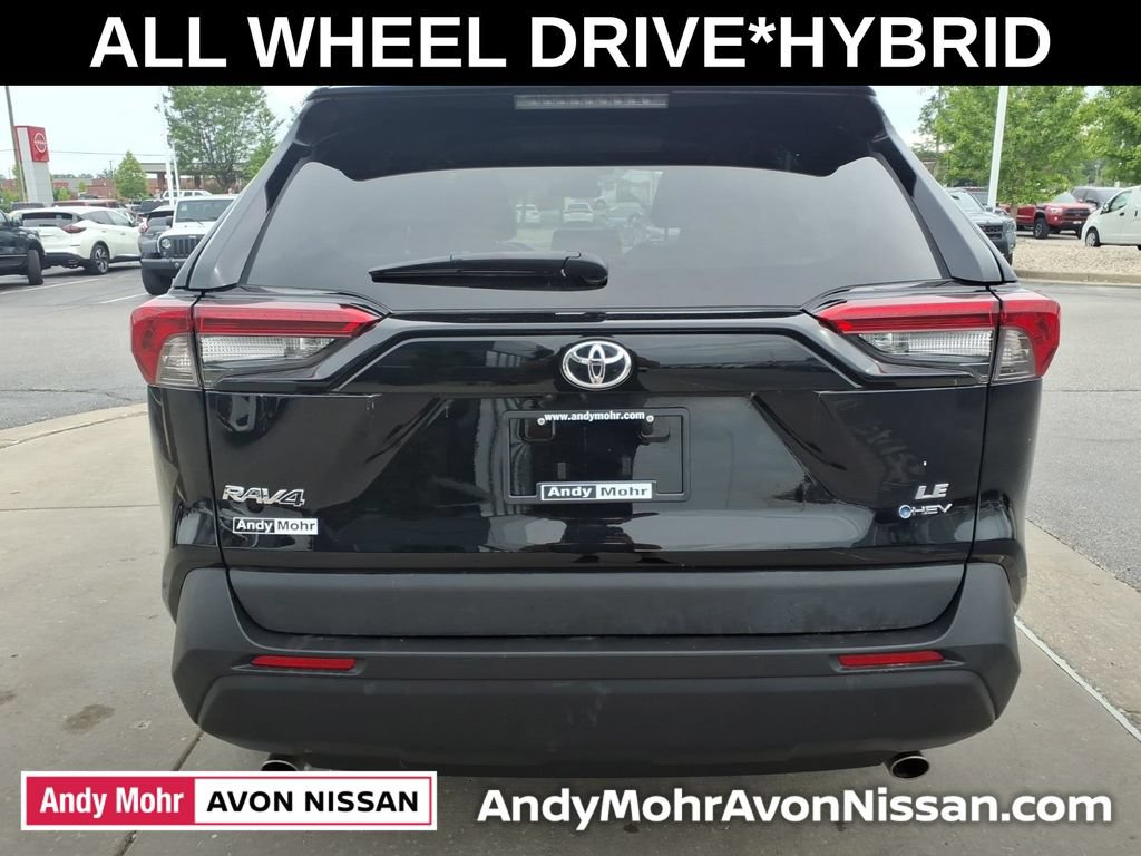 Used 2025 Toyota RAV4 LE AWD/4WD image 10