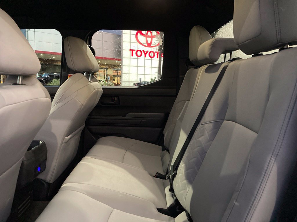 Certified 2026 Toyota Tacoma SR5 AWD/4WD image 11