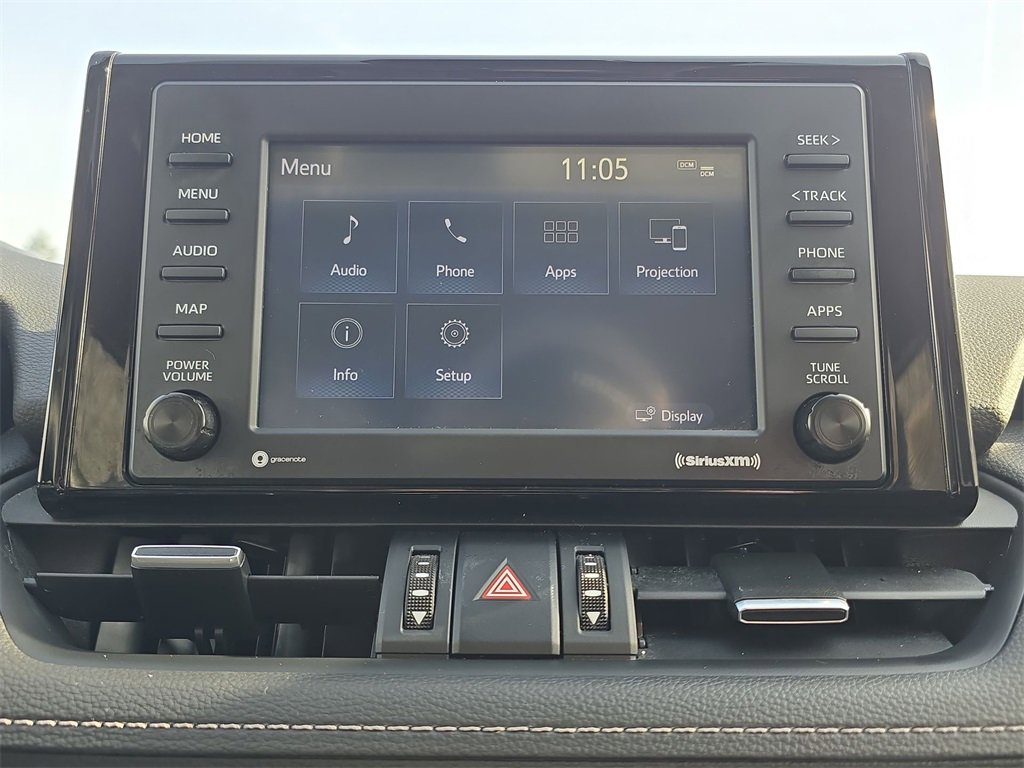 Used 2022 Toyota RAV4 XLE Premium image 14