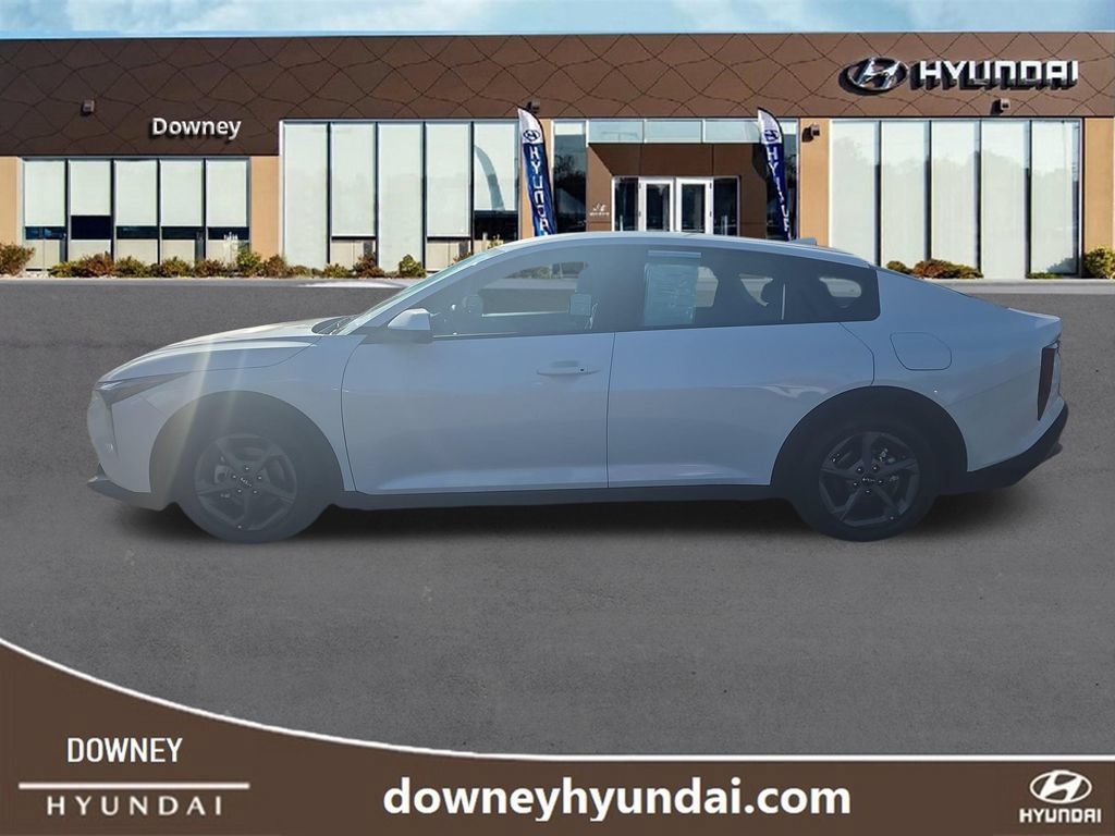Used 2025 Kia K4 FWD image 2