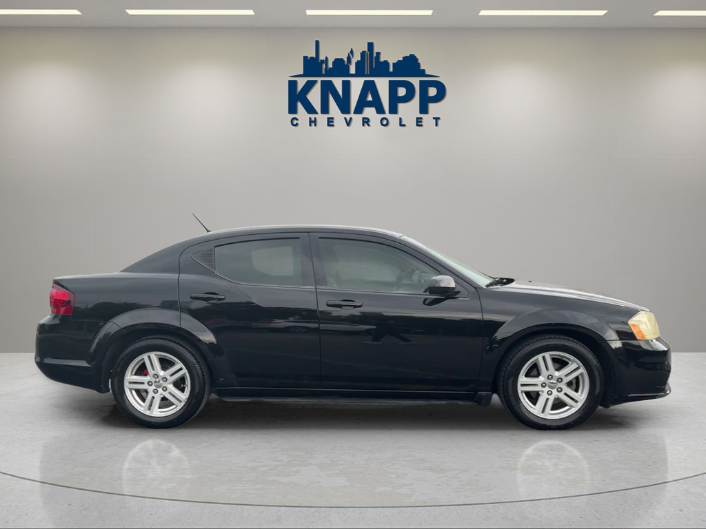Used 2012 Dodge Avenger SXT FWD image 6