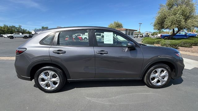 Used 2023 Honda HR-V LX image 3