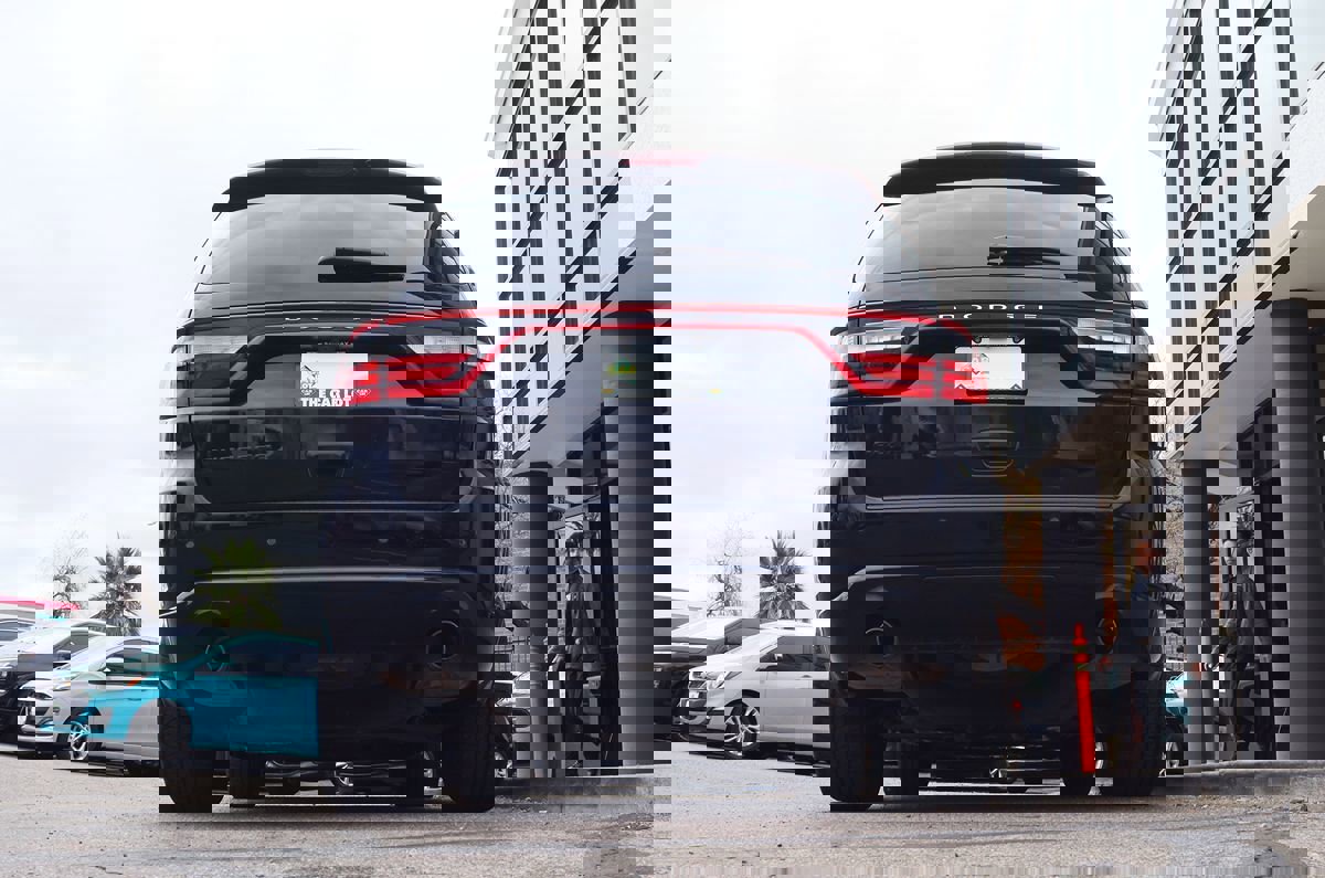 Used 2020 Dodge Durango SXT image 12