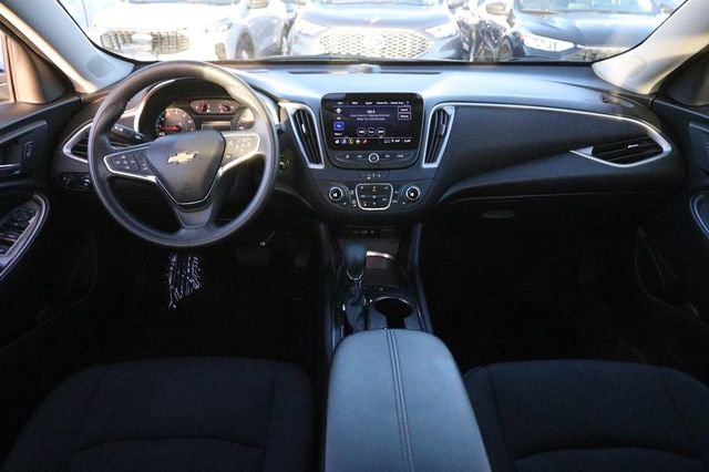 Used 2024 Chevrolet Malibu LT image 19