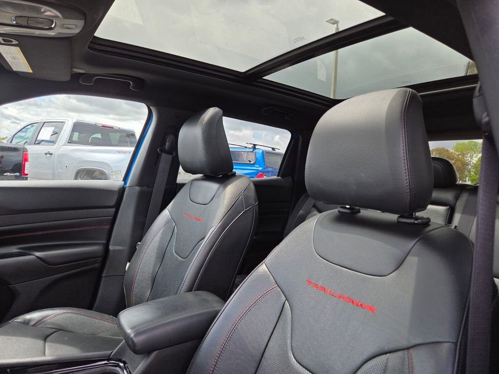 Used 2023 Jeep Compass Trailhawk w/ Trailhawk Elite Group AWD/4WD image 22