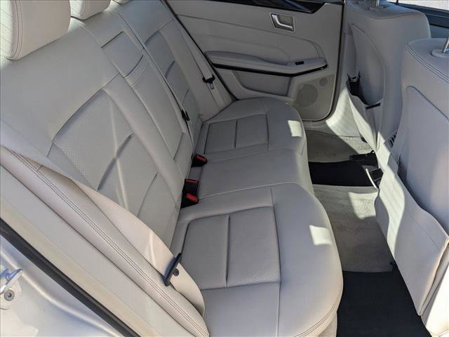 Used 2014 Mercedes-Benz E 350 4MATIC Sedan image 21