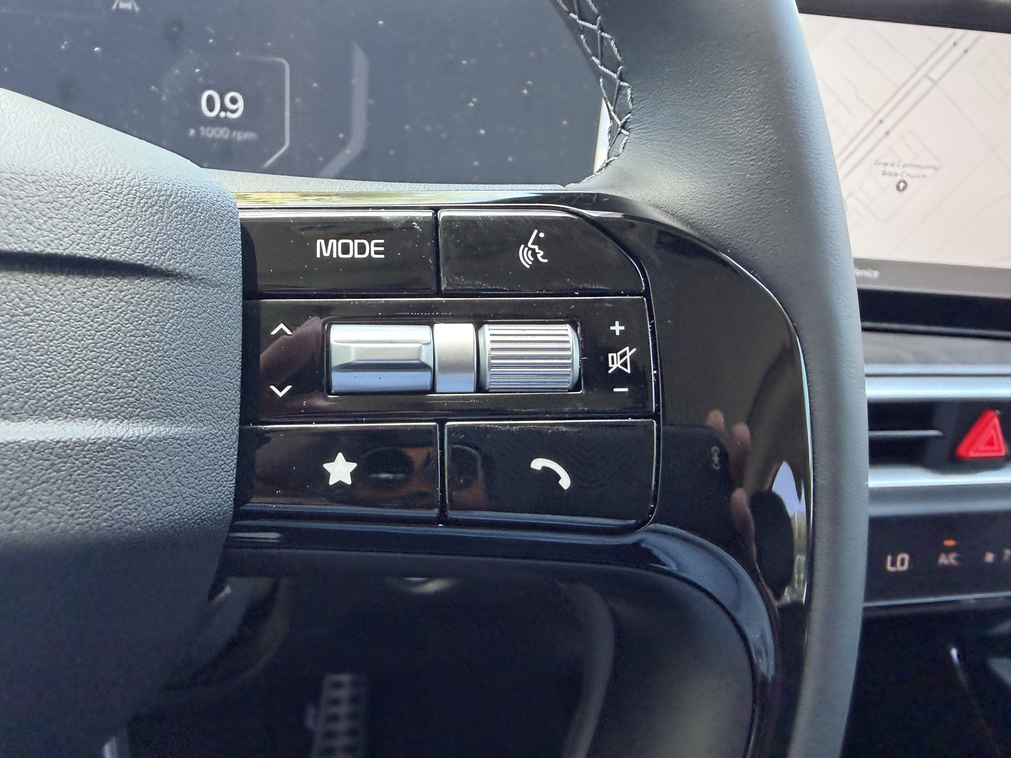 New 2026 Kia Sorento SX AWD/4WD image 26