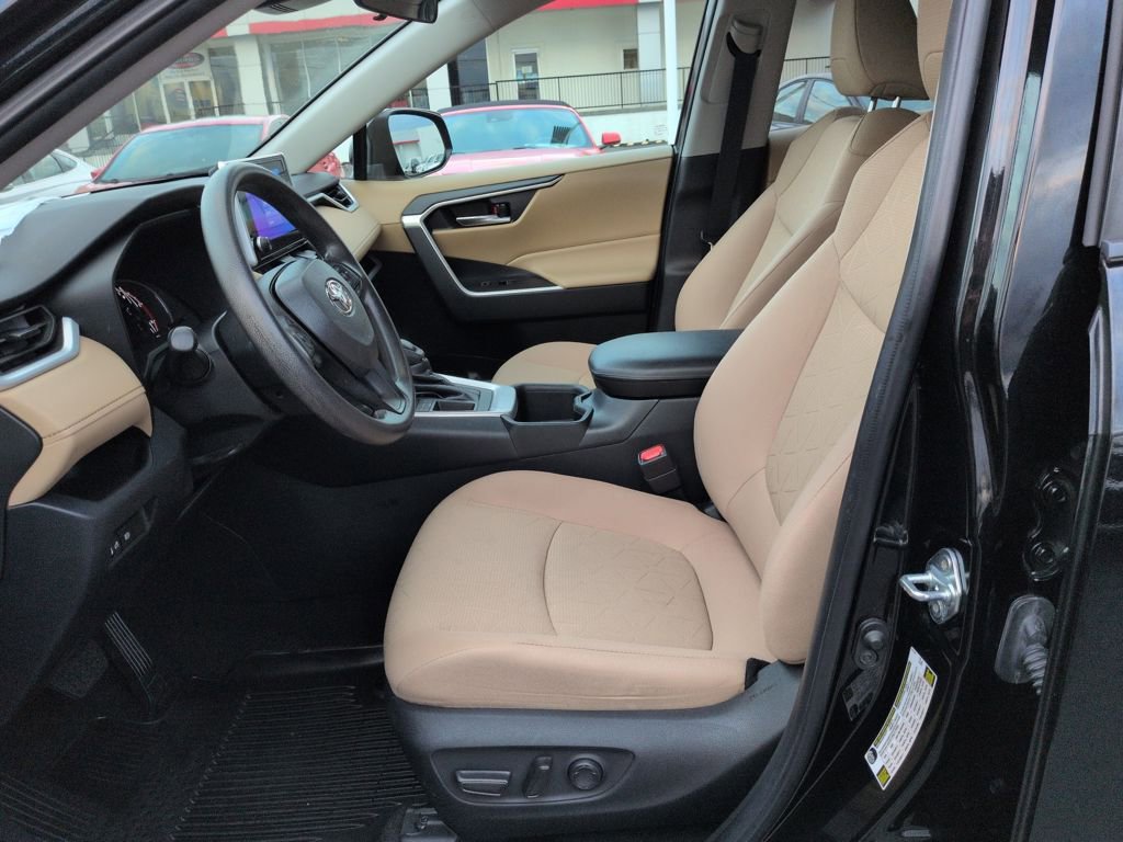 Certified 2023 Toyota RAV4 XLE image 9