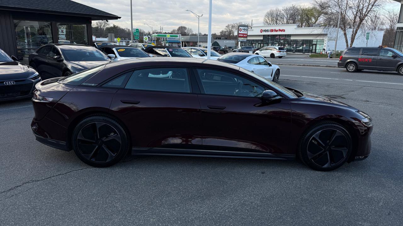 Used 2024 Lucid Air Touring image 18