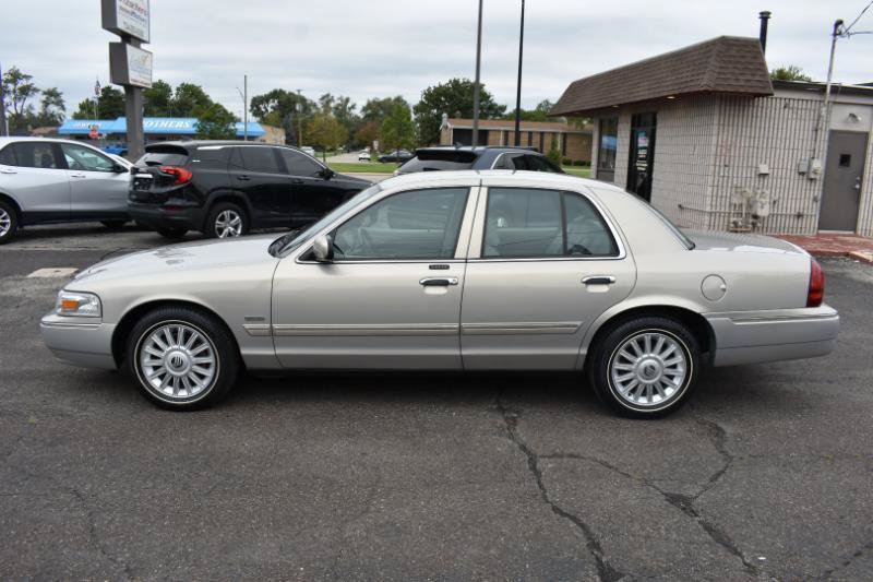 Used 2010 Mercury Grand Marquis LS RWD image 7