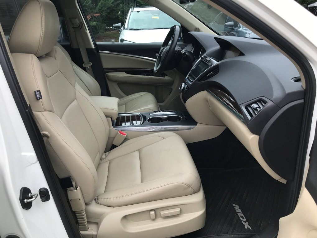 Used 2016 Acura MDX w/ Technology Package AWD/4WD image 31