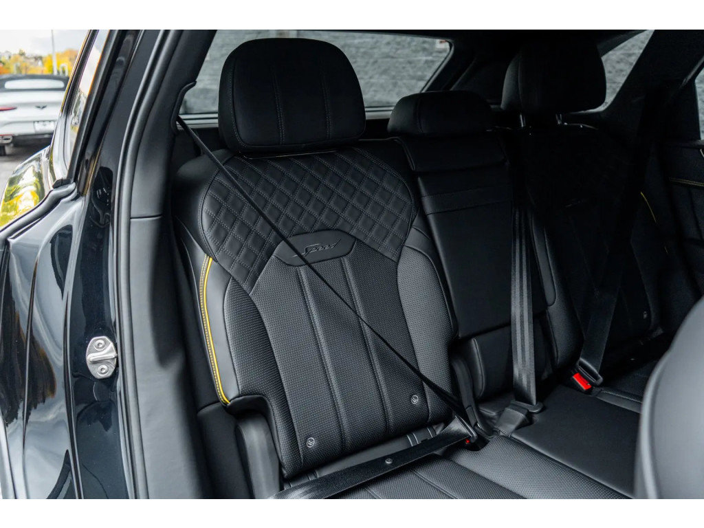 Used 2023 Bentley Bentayga Speed image 36