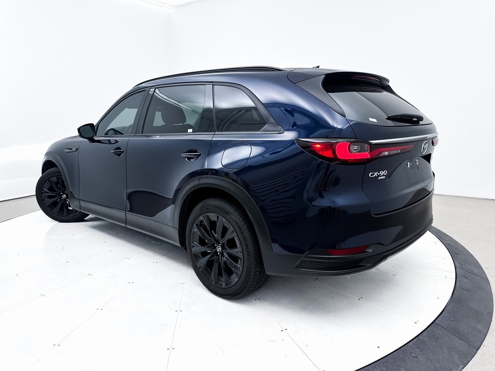Certified 2025 MAZDA CX-90 Plug-In Hybrid w/Premium Sport image 2