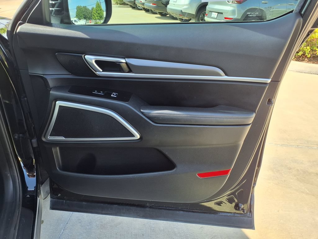 Used 2021 Kia Telluride LX FWD image 24