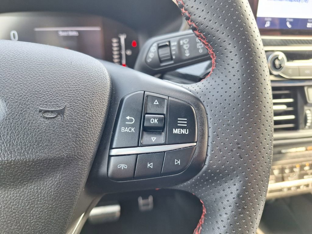 Used 2024 Ford Escape ST-Line image 19